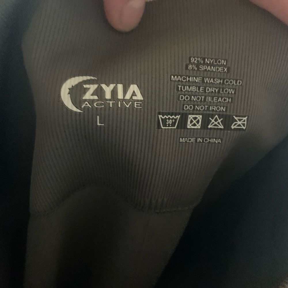 Zyia Gray Grid Performance L Compression Workout … - image 2